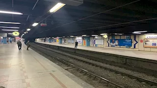 مأساة في محطة المطرية.. طالب جامعي يُنهي حياته أمام المترو