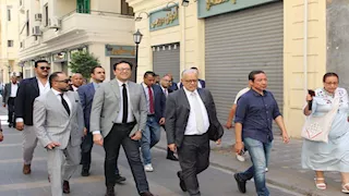 وزير الثقافة يتفقد تطوير شارع النبي دانيال بالإسكندرية- صور