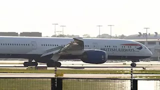 هبوط اضطراري لطائرة بريطانية في سيدني بسبب عطل فني (صور)