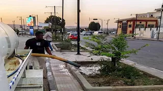 محافظ أسوان يشدد على رفع مستوى النظافة أمام وحول المدارس