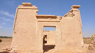 بـ"معبد صغير" وبئر ماء.. كيف سيطرت روما على طرق الذهب والأفارقة؟ (صور)