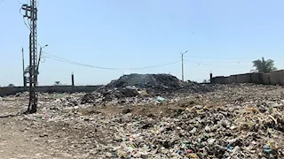 "يغتال حقولنا".. مزارعو ماقوسة بالمنيا يستغيثون من مكب قمامة