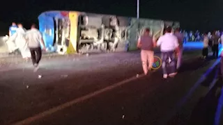  ننشر أسماء مُصابي حادث انقلاب أتوبيس بالطريق الصحراوي في الأقصر- تفاصيل