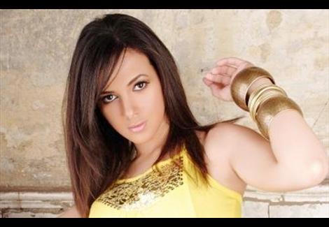 دنيا سمير غانم تطرح أغنية "عليك حبيبي كلام" ثالث أغاني ألبومها