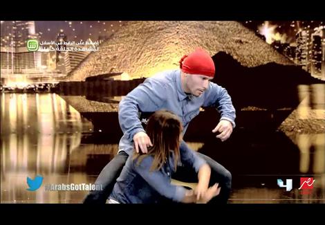تناغم رائع بين مهدي وصوريا في الرقص على مسرح "Arabs Got Talent"