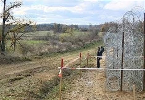 بلغاريا تبني سياجا على حدودها مع تركيا لمنع تدفق الهجرة غير القانونية