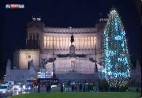 روما تكرم نيلسون مانديلا عبر أضواء شجرة عيد الميلاد 
