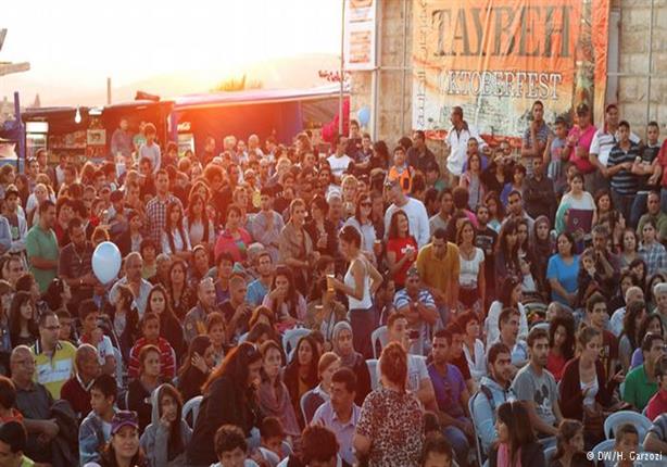 مهرجان البيرة الفلسطينية على الطريقة البافارية الألمانية مهرجان البيرة الفلسطينية على الطريقة البافارية الألمانية