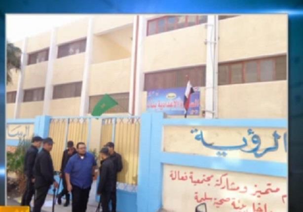 أجهزة الأمن تبطل قنبلة بدائية الصنع بمدرسة إعدادية في مدينة الإسماعيلية