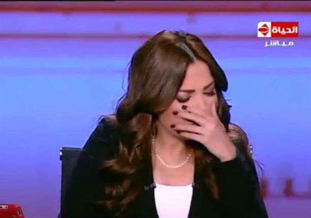 بكاء شديد من الإعلامية لبنى عسل بسبب شهداء سيناء