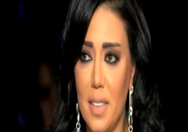 رانيا يوسف تبكي على الهواء في برمو برنامج "الحكم"