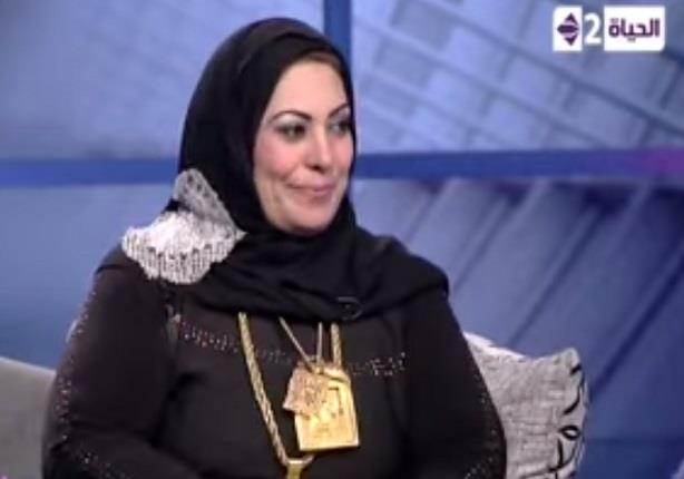 هويدا حسنى تعمل ''جزارة'' وتروى حبها للمهنة