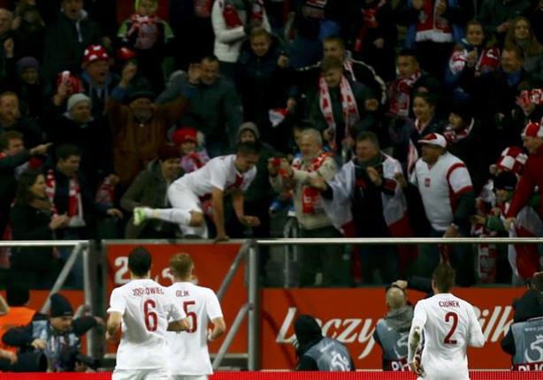 كيف احتفل لاعب بولندي بهدفه ضد سويسرا؟