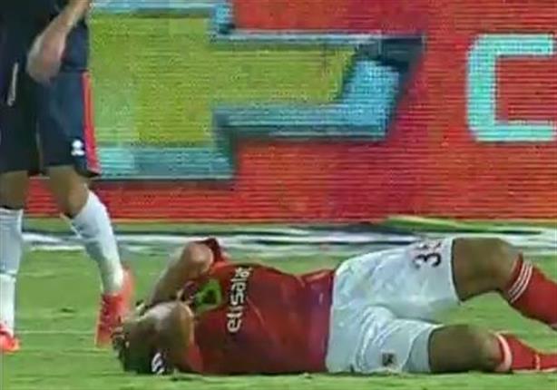 هل أفلت لاعب النصر من بطاقة حمراء بعد ضرب محمد هاني لاعب الأهلي؟ 