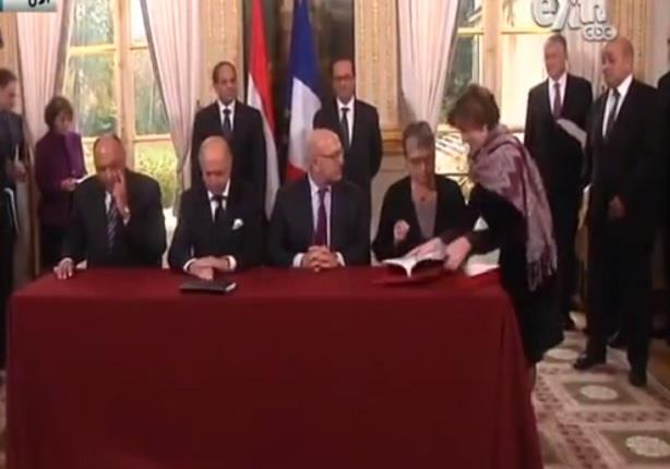 الرئيس السيسى ورئيس فرنسا يشهدان التوقيع على عدد من الاتفاقات بين دولتى مصر وفرنسا
