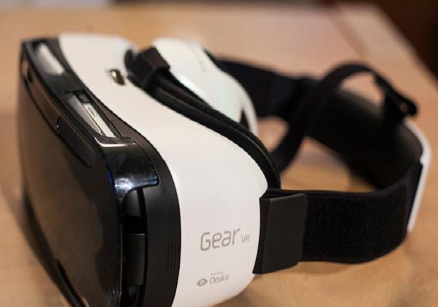 نظارة "سامسونج Gear VR".. تتيح رؤية ثلاثية الأبعاد للهاتف