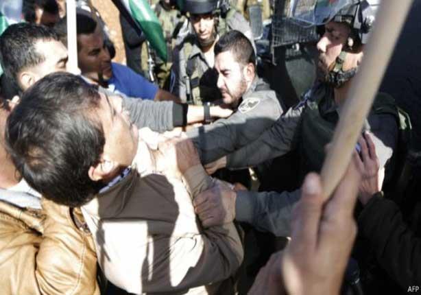 الصحف العربية: ''الجنود الإسرائيليون يقتلون وزيرا فلسطينيا'' الصحف العربية: ''الجنود الإسرائيليون يقتلون وزيرا فلسطينيا''