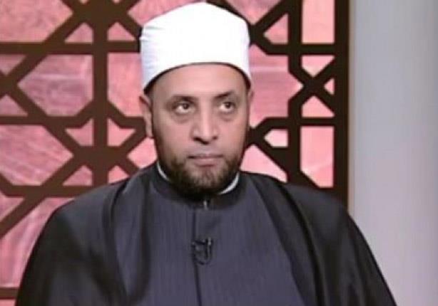 صورة هل يجب قول “اللهم صل على سيدنا محمد” في التشهد؟.. رمضان عبد