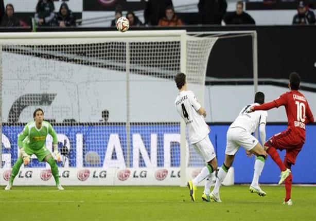 لاعب باير ليفركوزن يسجل هدف كرباج بالدوري الألماني