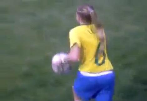  رمية تماس مثيرة  في مباراة البرازيل و كوريا للسيدات