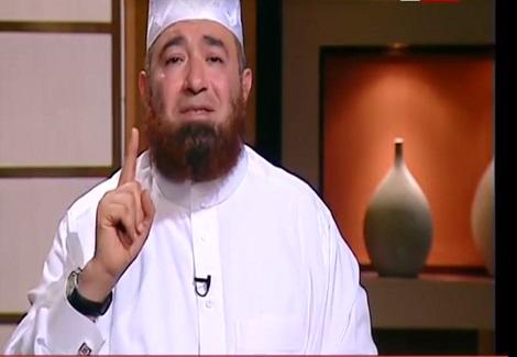  الشيخ محمود المصرى يختم لقاءه مع عمرو الليثى بدعاءه لجميع المسلمين