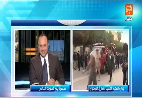  متصل لمذيع المحور: الو .. ممكن أكلم قناة الجزيرة عايز أشترك