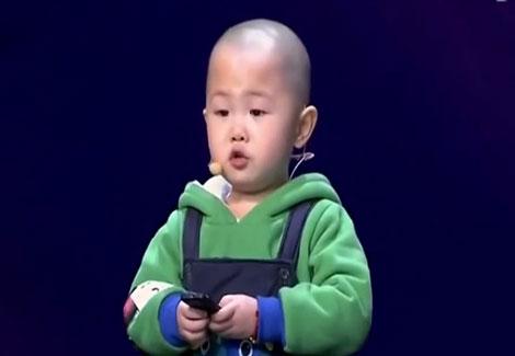 طفل يرقص أمام ''جيت لى'' يتجاوز 3.5 مليون مشاهدة على ''يوتيوب''