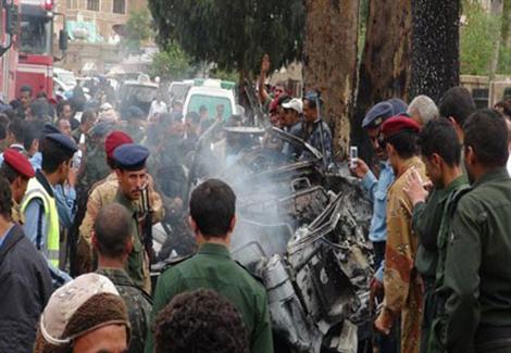 تعرض وزير الدفاع اليمني لمحاولة اغتيال فاشلة فى إبين