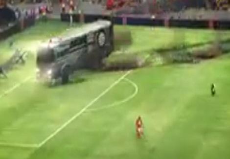 صاروخية روني تدمر حافلة برازيلية
