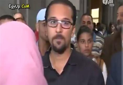 خناقة بين مراسل CBC والاهالى بالإسكندرية بعد تصديق المحكمة بإعدام قاتل الأطفال