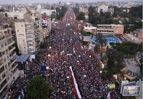 بعد 30 يونيو.. غياب الحياد والتوازن في إعلام التيار الواحد بعد 30 يونيو.. غياب الحياد والتوازن في إعلام التيار الواحد