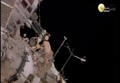 فيديو حي لرواد فضاء روسيين يتفقدون محطة الفضاء الدولية