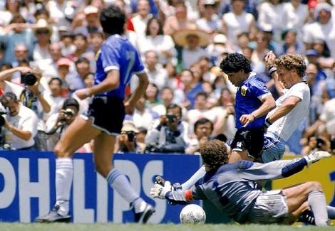 الهدف الثاني لمارادونا أمام إنجلترا عام 1986