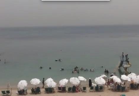 "هروب جماعي" للمواطنين لشواطئ الإسكندرية بسبب الحر