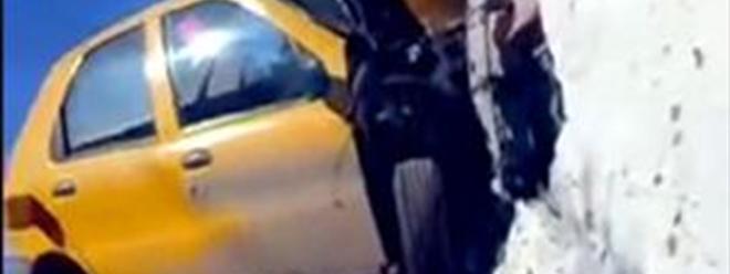 حادث سيارة غريب في تونس 