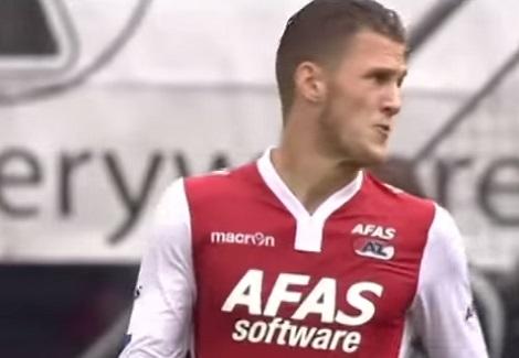 هدف الدنماركي لاس تشون مع أياكس في شباك ألكمار في الدوري الهولندي
