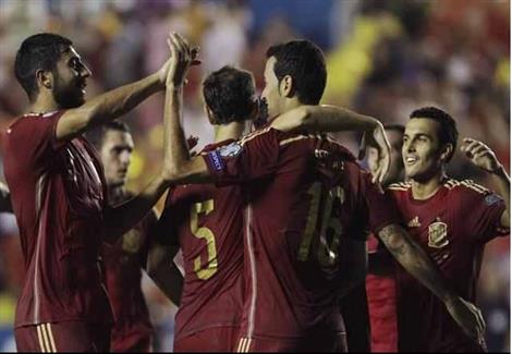 الهدف الثاني لإسبانيا على طريقة "تيكي تاكا" في مرمى مقدونيا للاعب "باكو ألكاسير"