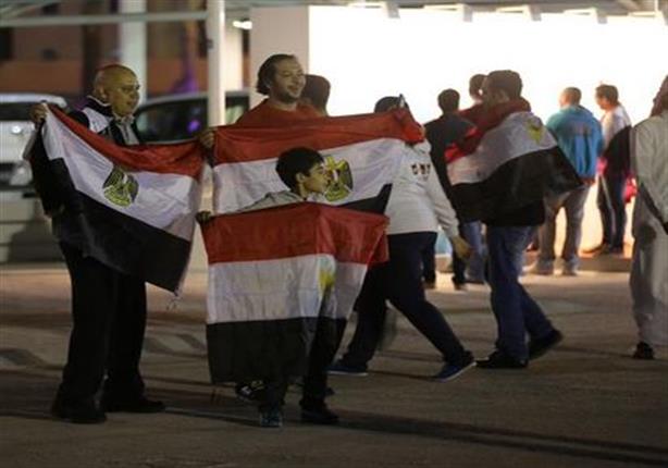 بعدسة ميدو: كيف هز السلام الوطني أرجاء صالة "حمد العطية" قبل مباراة مصر والجزائر؟