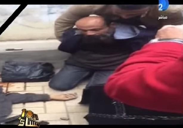 لحظة القبض على احد المنتمين للجماعة الارهابية بعد تبادل اطلاق النار بالاسكندرية
