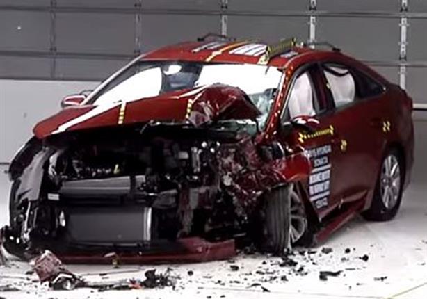 بالفيديو.. هيونداي تدبر حادث تصادم لإحدى سياراتها!