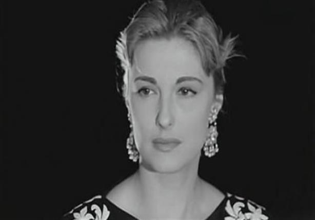 صورة نادرة لمريم فخر الدين تحتفل بعيد ميلادها مع زوجها و"العندليب" صورة نادرة لمريم فخر الدين تحتفل بعيد ميلادها مع زوجها و"العندليب"