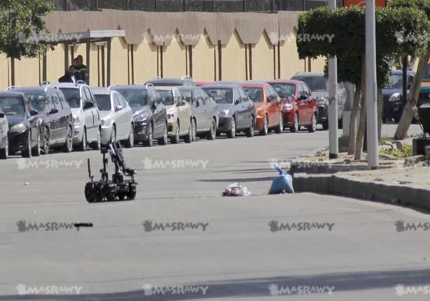  كيف أبطل ''الروبوت'' مفعول قنابل بمحيط جامعة الأزهر؟