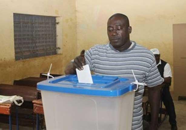 ملايين النيجيريين يدلون بأصواتهم في الانتخابات الرئاسية والبرلمانية 