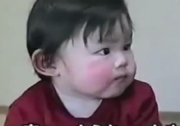طفل ياباني يبكي لإنتهاء الطعام من طبقه الخاص