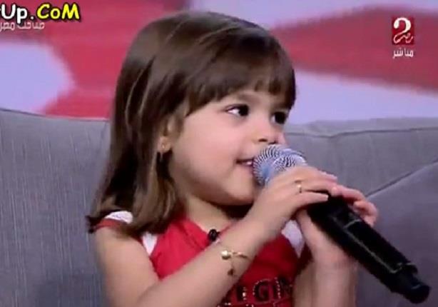 الطفلة المعجزة فيروز أصغر طفلة تغني أغاني الزمن الجميل 