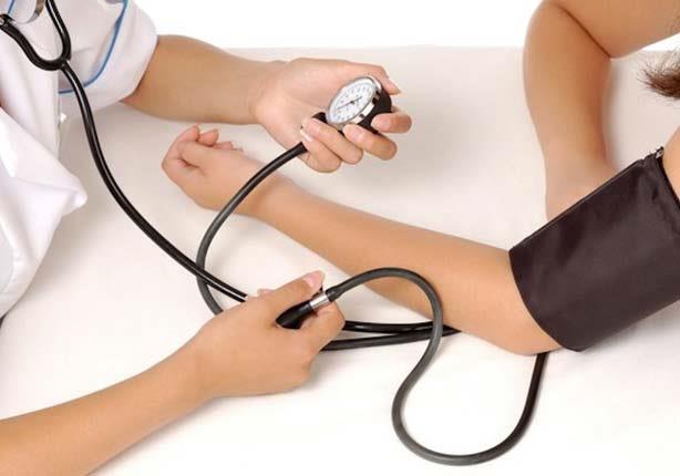5 أطعمة تساعد في خفض ضغط الدم القاتل                                                                                                                                                                    
