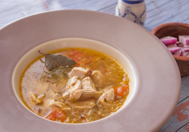 شوربة دجاج بالفريك