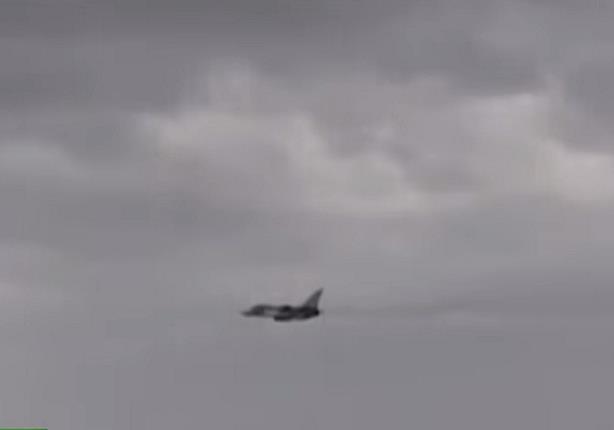 سر تحليق الطائرات الروسية قرب مدمرة أمريكية في البحر الأسود