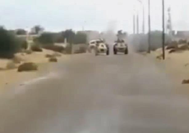 لحظة انفجار سيارة مفخخة في كمين الشيخ زويد