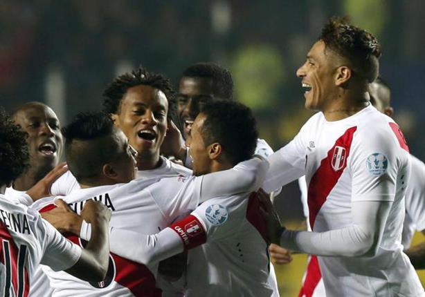 أهداف بيرو 2 - باراجواي 0